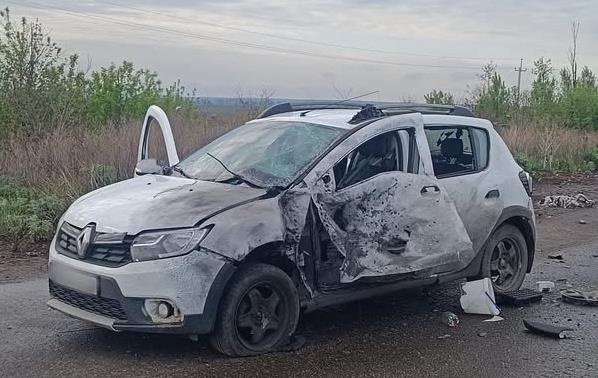Новини України - На Харківщині окупанти вдарили дроном по цивільному авто, троє поранених