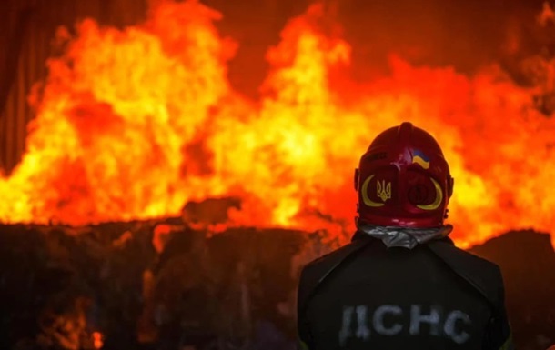 Новини України - Росіяни обстріляли Нікопольщину, сталися пожежі