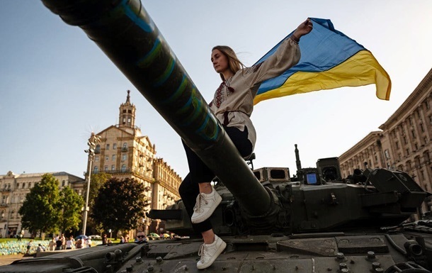 Новини України - Українці відповіли, чи вірять у перемогу над Росією