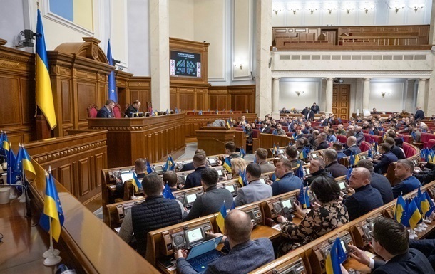 Новини України - В Україні держзрадникам заборонили усиновлювати дітей