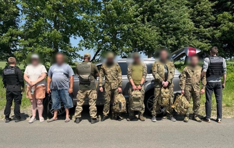 Новини України - На Одещині четверо псевдовійськових намагалась втекти за кордон