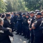 Новини України - У Чернівцях сталася масштабна сутичка між вірянами УПЦ МП та ПЦУ