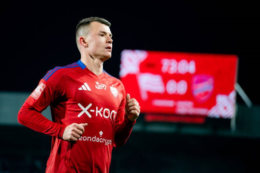 Новини спорту - Український легіонер віце-чемпіона Польщі переніс операцію на коліні