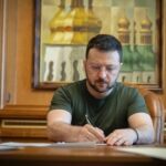 Новини України - Зеленський нагородив 188 військових