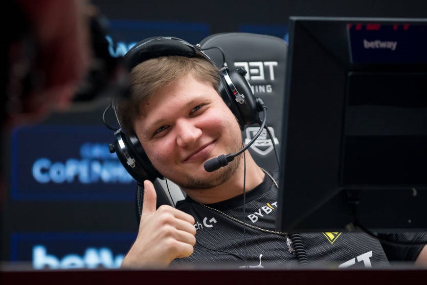 Новини спорту - NaVi офіційно підтвердила вихід S1mple