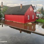 Новини України - Рятувальники ліквідують наслідки негоди в п'яти областях