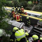 Новини світу - У Німеччині з рейок зійшов потяг: є загиблі
