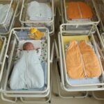 Новини України - В Україні кількість померлих майже утричі перевищила число народжених