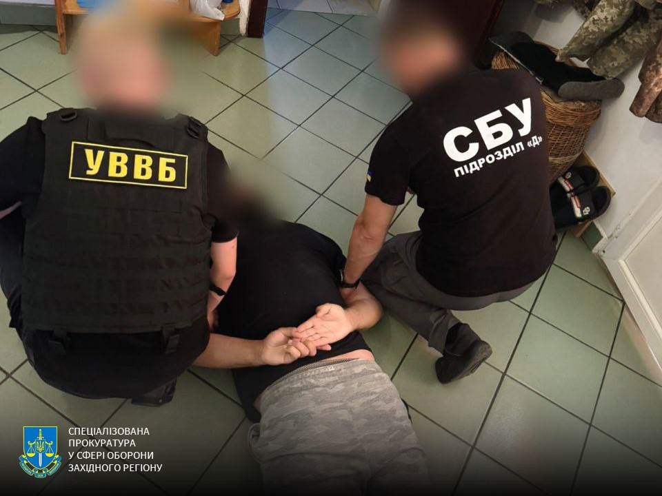 Новини України - Військовий посадовець торгував схемами для ухилянтів на Закарпатті