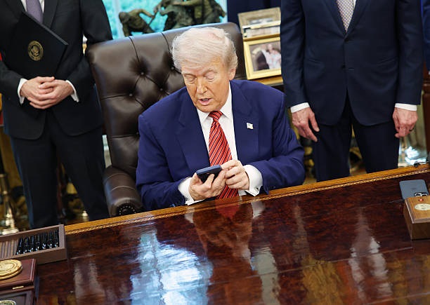 Новини України - Трамп зателефонував Зеленському і лідерам ЄС - ЗМІ