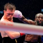 Новини спорту - Альварес зробив вибір між Мейвезером і Кроуфордом