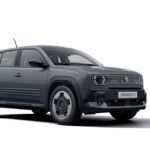Авто новини - Renault випустила комерційний фургон на базі кросовера 4 E-Tech