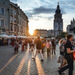 Новини світу - У Польщі озвучили, скільки українців віком 18-22 в’їхали до країни