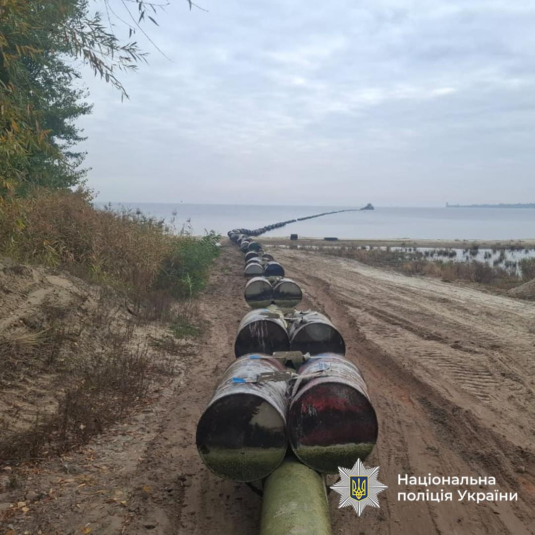 Новини України - На Кременчуцькому водосховищі викрили незаконний намив піску