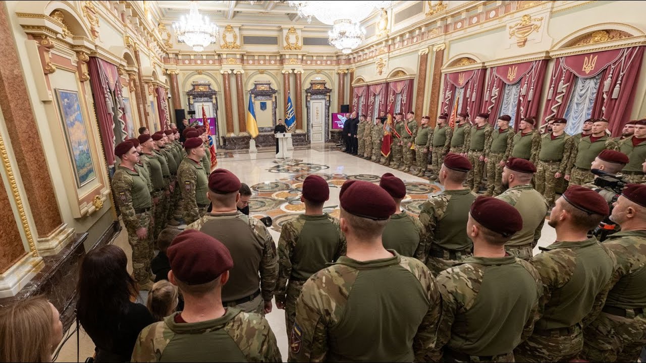 Володимир Зеленський привітав воїнів Десантно-штурмових військ із професійним днем