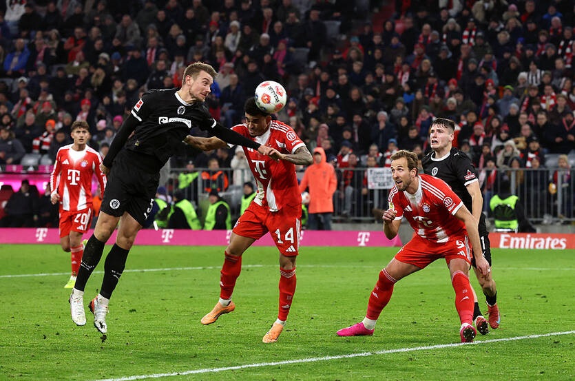 Новини спорту - Баварія, шокована пропущеним голом, вперіщила супернику три