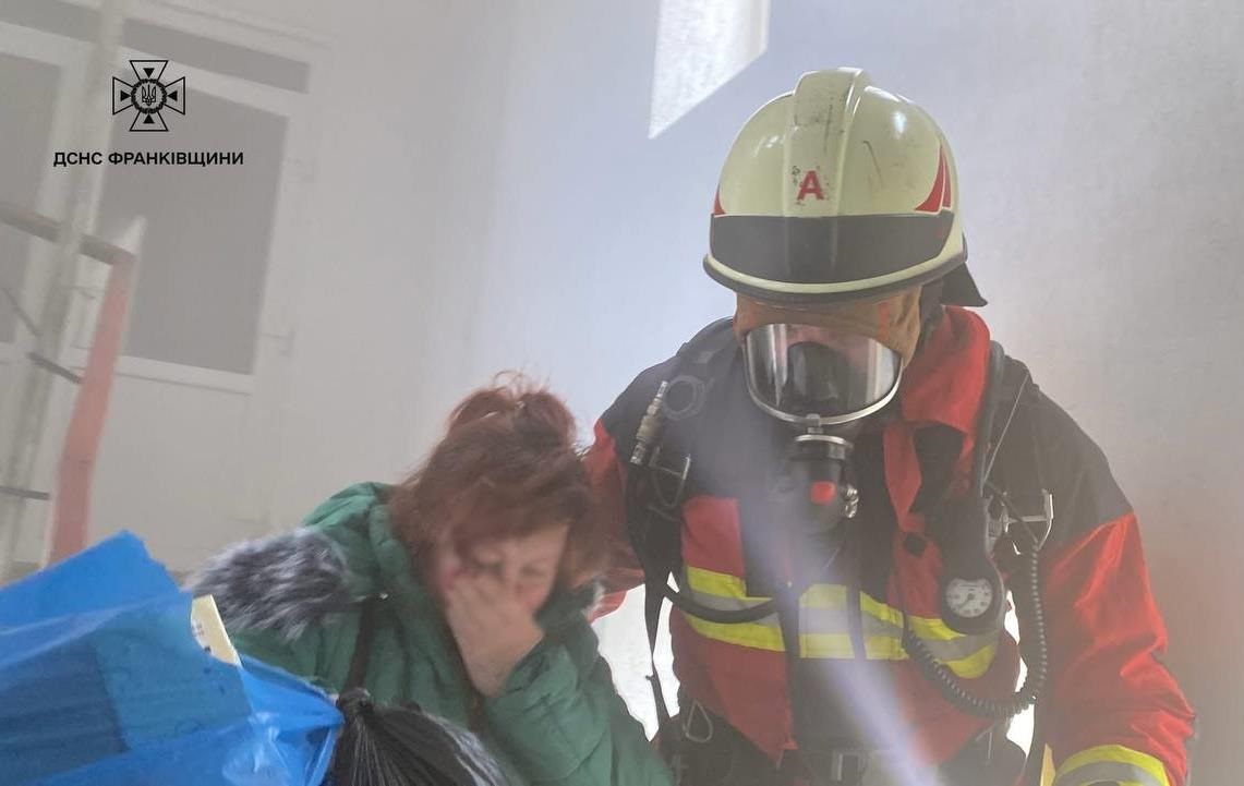 Новини України - В Івано-Франківську стався вибух в офісі, є постраждалі