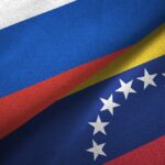 Новини світу - AP: РФ почала евакуацію сімей співробітників посольства у Венесуелі