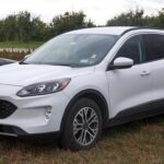 Авто новини - Ford знімає з виробництва кросовер Escape