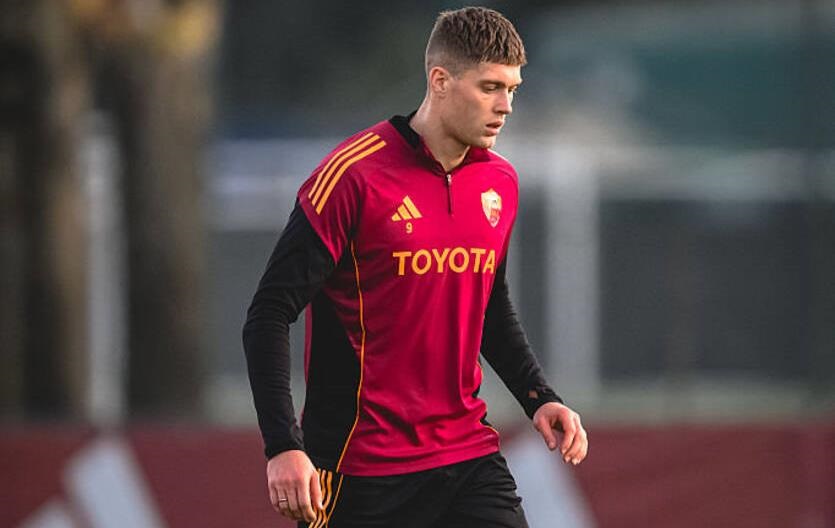 Новини спорту - Рома ризикує залишитися без Довбика на матч із Ювентусом