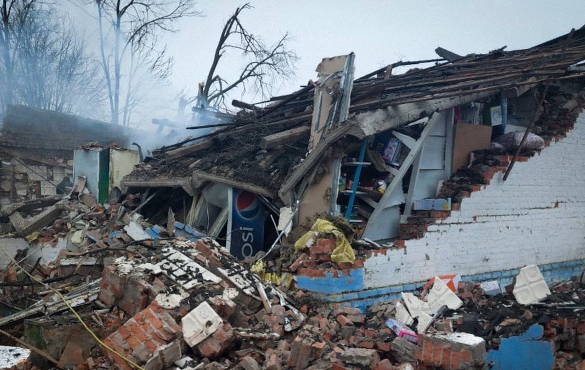 Новини України - Росіяни вбили бомбою двох жінок на Сумщині