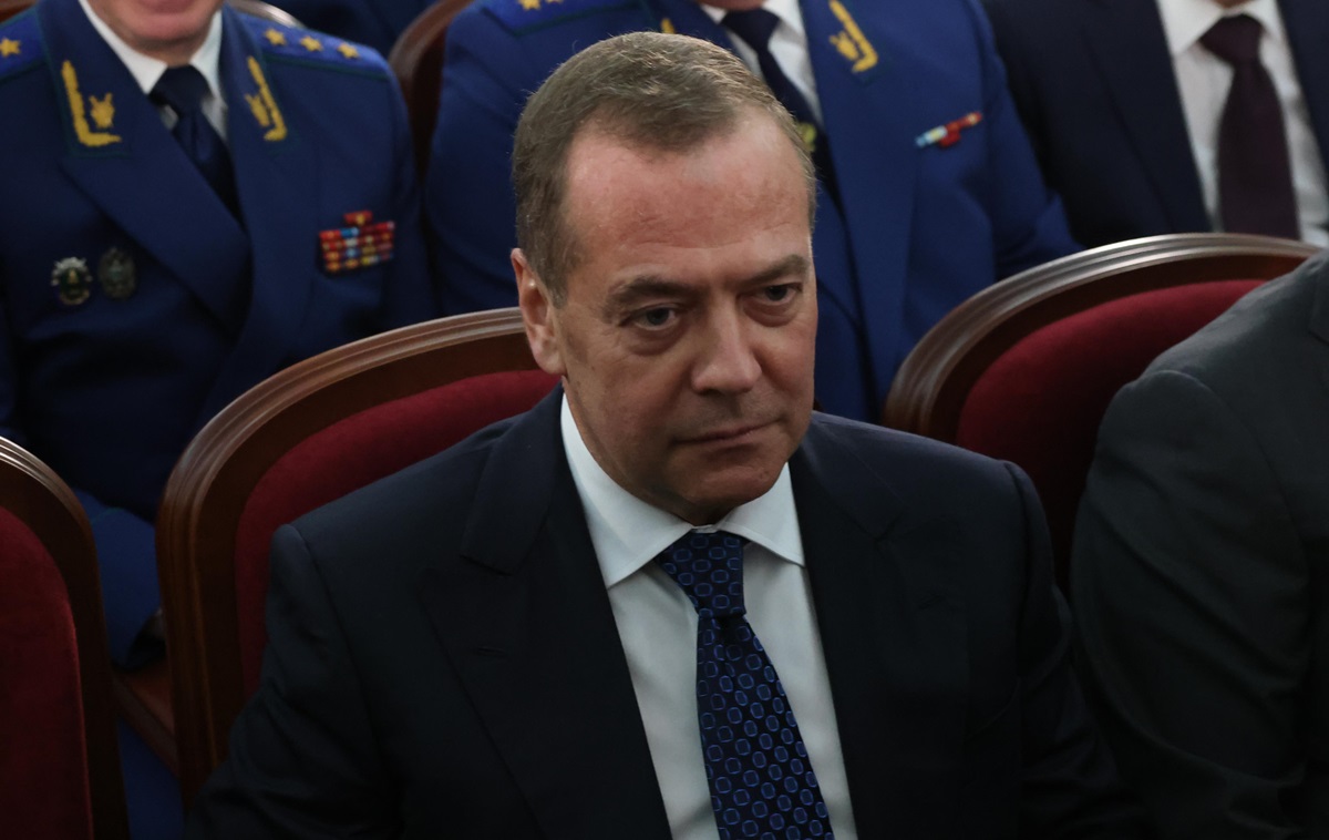 Новини світу - Медведєв пригрозив Фінляндії через "огидну русофобію"