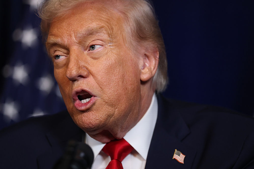 Новини світу - Трамп пригрозив Ірану "діями" за вбивства протестувальників